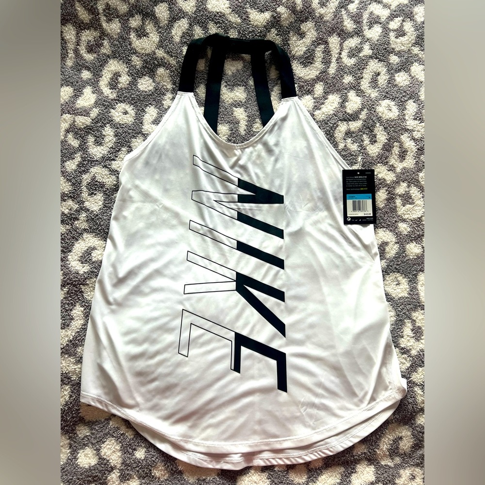 Nike Tank Top. Women’s size Medium.